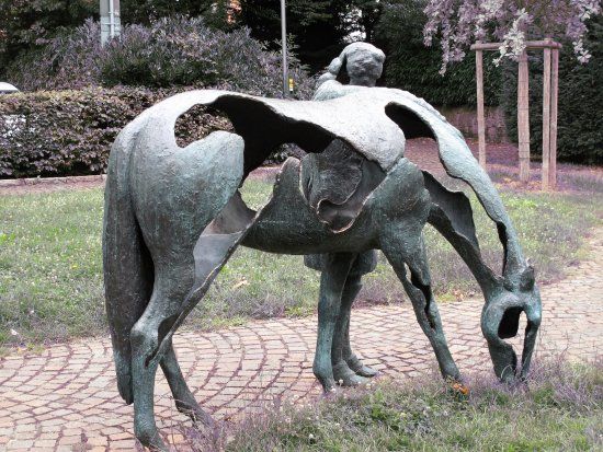 Moritz-von-Sachsen-Platz